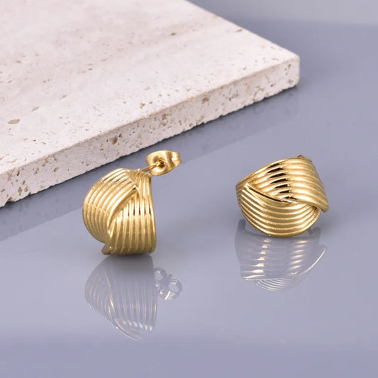 1 Pair Simple Style Classic Style C Shape Solid Color Plating 304 Stainless Steel Titanium Steel 18K Gold Plated Ear Studs