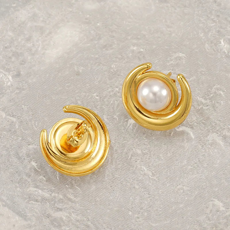 1 Pair Simple Style Classic Style Fish Tail Plating Inlay 304 Stainless Steel Artificial Pearls Resin 18K Gold Plated Ear Studs