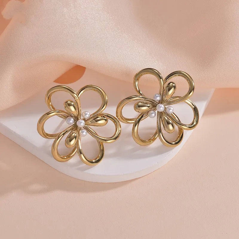 1 Pair Simple Style Classic Style Flower Inlay 304 Stainless Steel Pearl Ear Studs