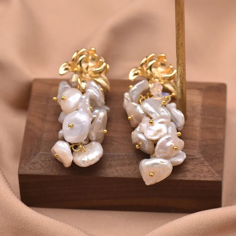 1 Pair Simple Style Classic Style Flower Plating Inlay Copper Pearl 18k Gold Plated Drop Earrings