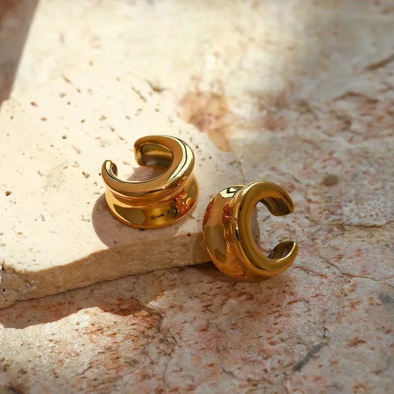 1 Pair Simple Style Classic Style Solid Color Plating 316 Stainless Steel 18K Gold Plated Ear Cuffs