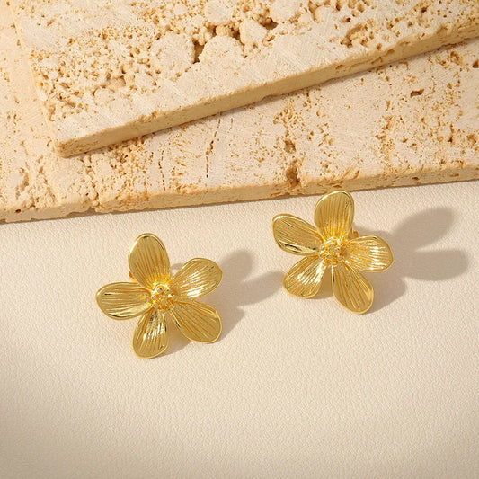 1 Pair Simple Style Flower Plating Copper 18K Gold Plated Ear Studs