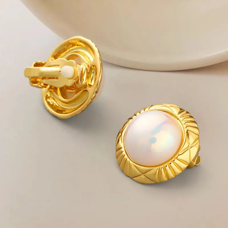 1 Pair Simple Style Geometric Plating Inlay Copper Artificial Pearls Ear Cuffs