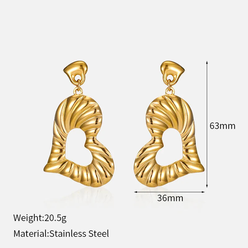 1 Pair Simple Style Shiny Heart Shape Plating 304 Stainless Steel 18K Gold Plated Drop Earrings