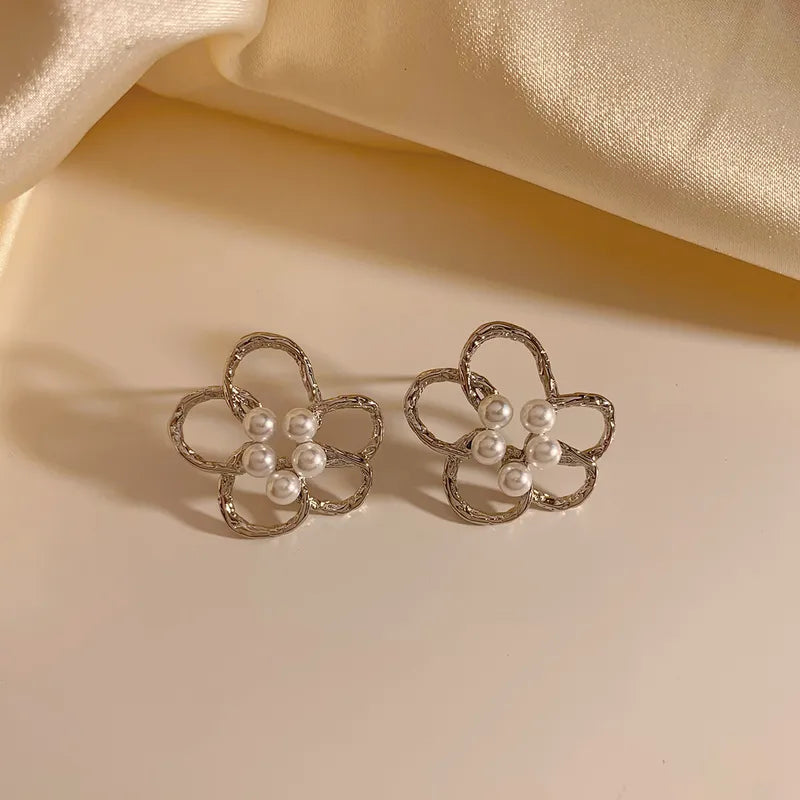 1 Pair Vacation Modern Style Sweet Flower Inlay 304 Stainless Steel Pearl 16K Gold Plated White Gold Plated Gold Plated Ear Studs