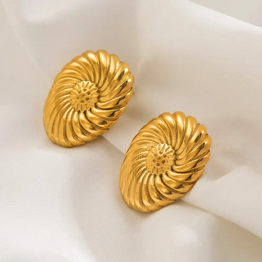 1 Pair Vintage Style Artistic Flower Plating Inlay 304 Stainless Steel Artificial Pearls 18K Gold Plated Ear Studs