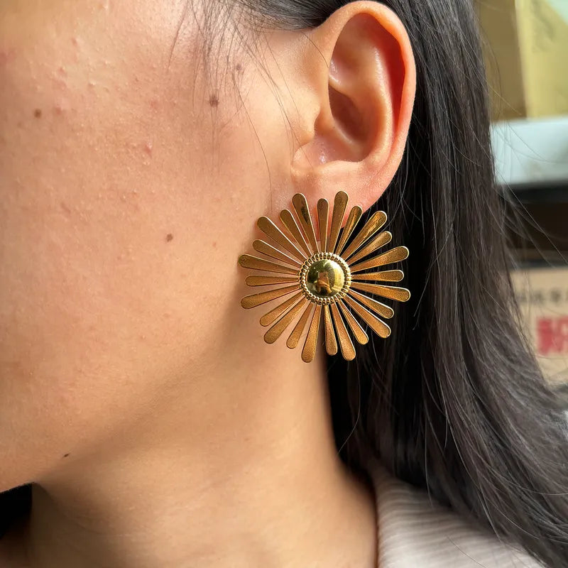 1 Pair Vintage Style Simple Style Artistic Flower Irregular 304 Stainless Steel 18K Gold Plated Ear Studs