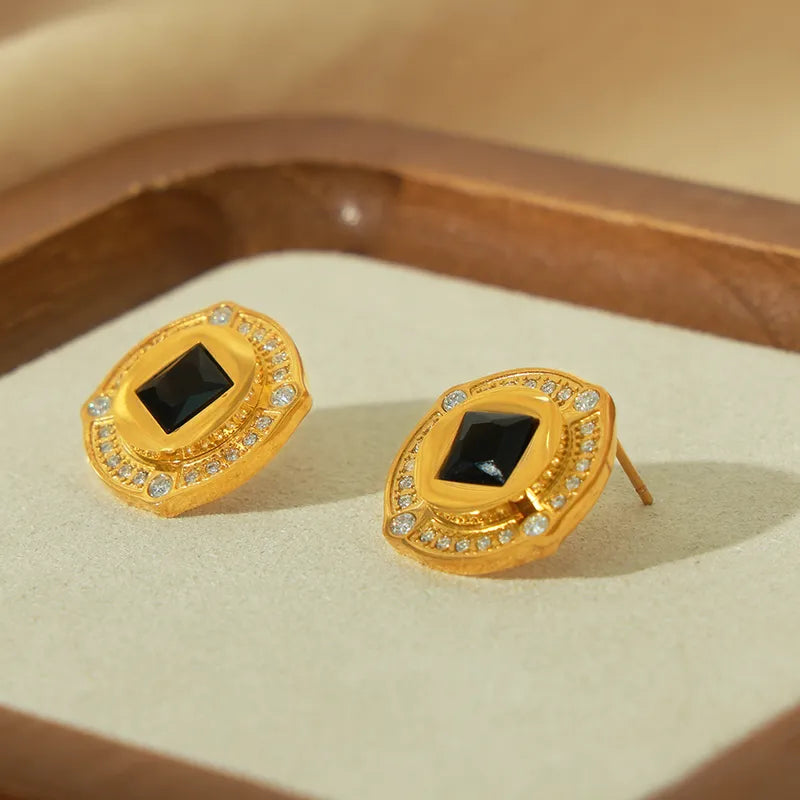 1 Piece Elegant Retro British Style Round Square Plating Inlay Titanium Steel Artificial Diamond Zircon 18k Gold Plated Ear Studs