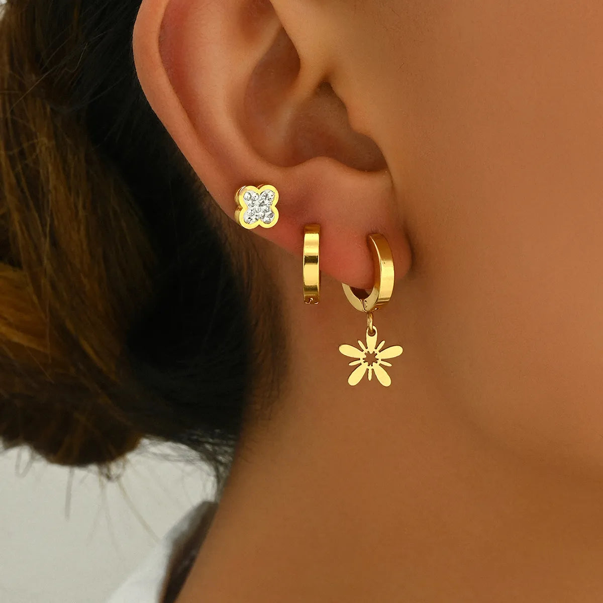 1 Set Cute Sweet Heart Shape Flower Snake Inlay 201 Stainless Steel Rhinestones 18K Gold Plated Drop Earrings