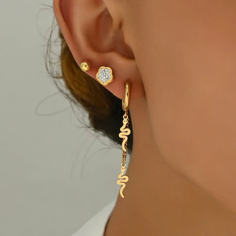 1 Set Cute Sweet Heart Shape Flower Snake Inlay 201 Stainless Steel Rhinestones 18K Gold Plated Drop Earrings