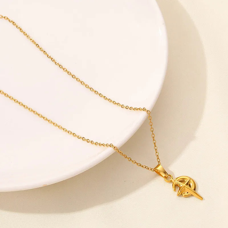 304 Stainless Steel 18K Gold Plated Casual Simple Style Plating Geometric Moon Pendant Necklace