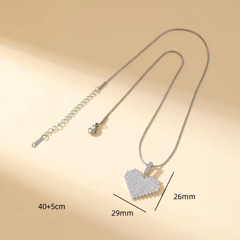 304 Stainless Steel Brass Inlay Heart Shape Zircon Pendant Necklace