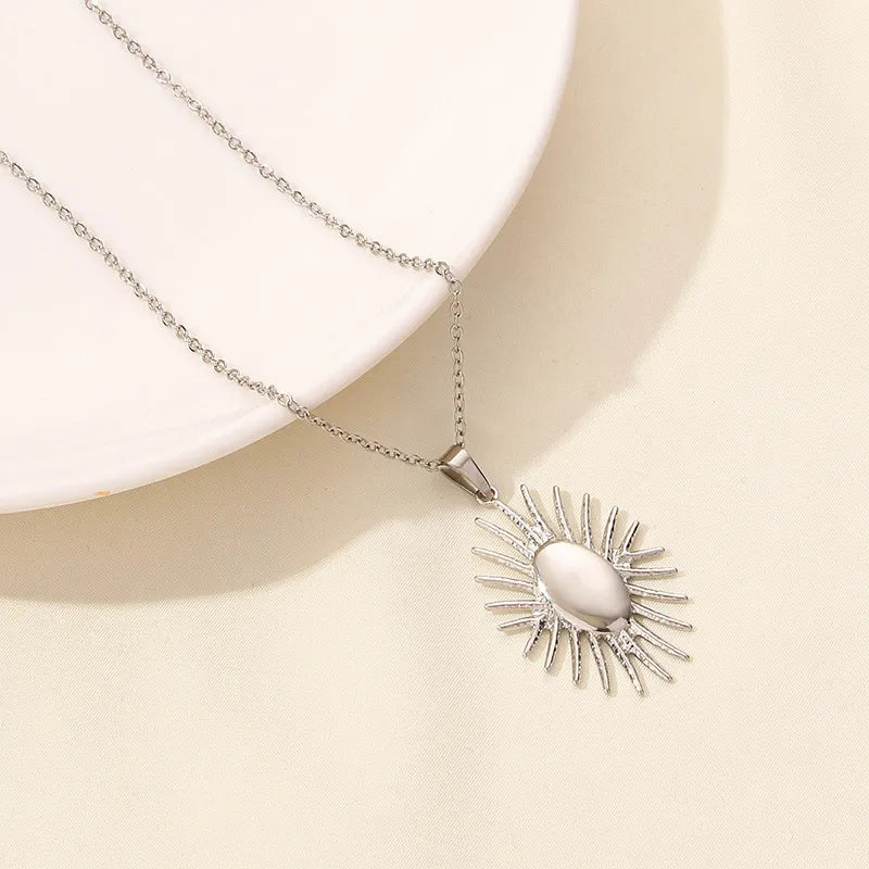 304 Stainless Steel IG Style Simple Style Plating Star Moon Pendant Necklace