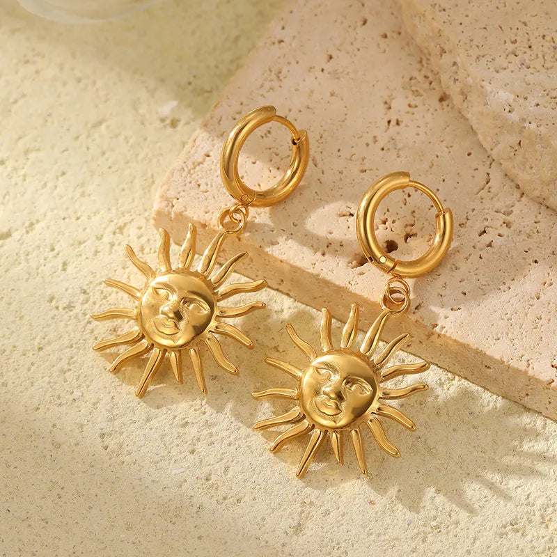 A Pair Of Fashionable 18K Real Gold Stainless Steel Sun God Ear Clip Earrings Suitable For Women's Daily Wear