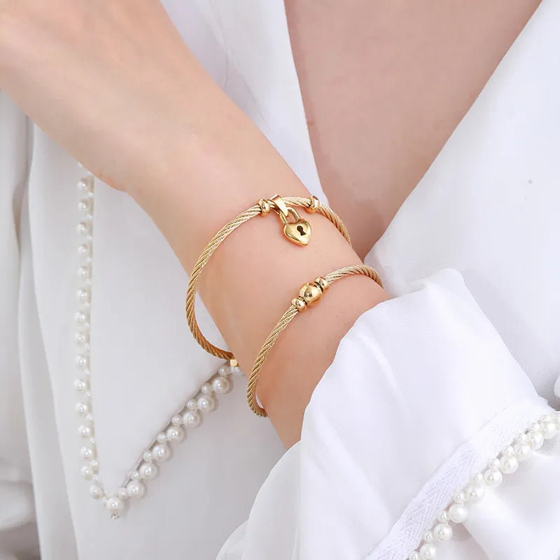 Basic Modern Style Classic Style Geometric Round Heart Shape 304 Stainless Steel 14K Gold Plated Bangle In Bulk