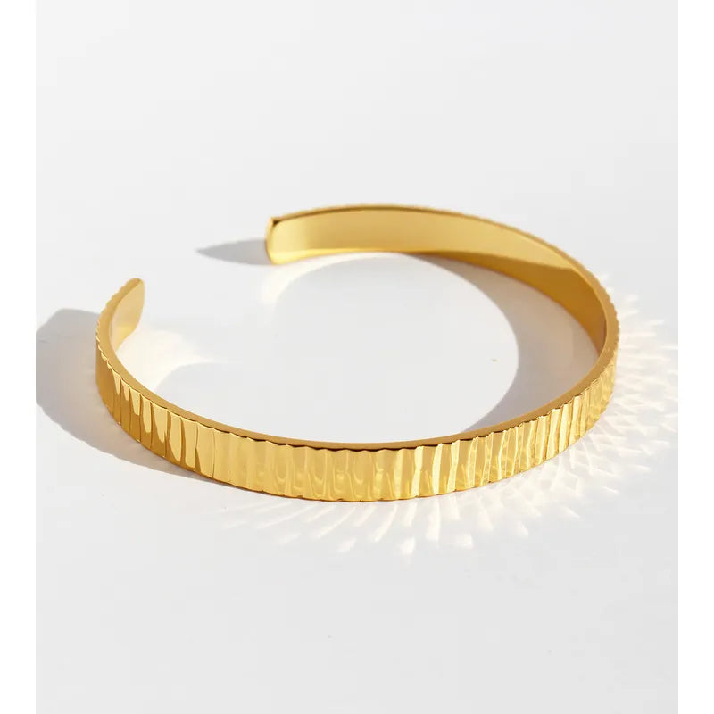 Brass 24K Gold Plated Stripe C Shape Solid Color Cuff Bracelets