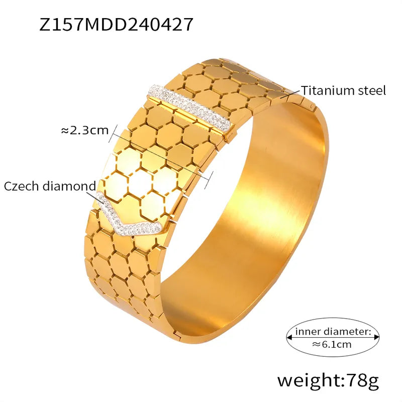 Casual Simple Style Hexagon Round Titanium Steel 18K Gold Plated Rhinestones Bangle In Bulk