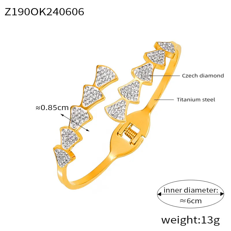 Casual Simple Style Sector Lines 304 Stainless Steel 18K Gold Plated Rhinestones Bangle In Bulk