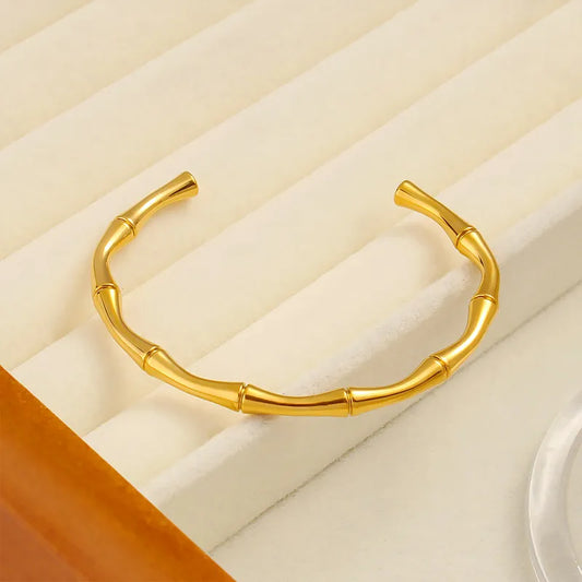 Elegant C Shape Round Titanium Steel 18K Gold Plated Bangle In Bulk