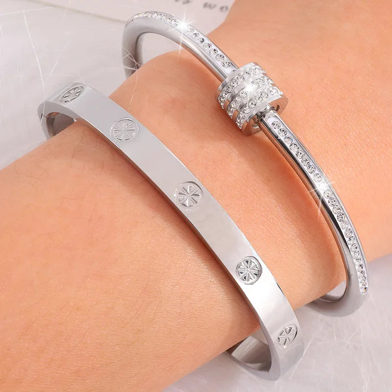 Elegant French Style Classic Style Geometric 304 Stainless Steel Bangle In Bulk