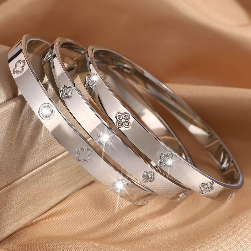 Elegant French Style Four Leaf Clover 304 Stainless Steel Bangle In Bulk