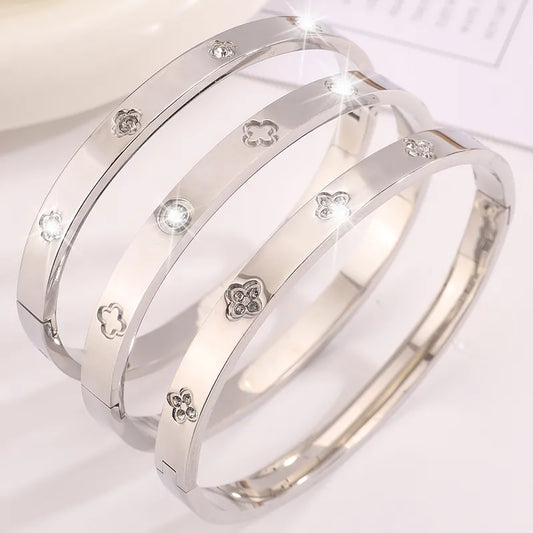 Elegant French Style Four Leaf Clover 304 Stainless Steel Bangle In Bulk