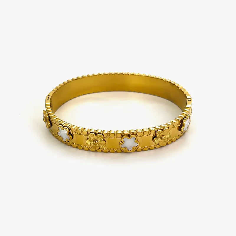 Elegant Retro Geometric Flower 316L Stainless Steel 18K Gold Plated Natural White Shell Rhinestones Zircon Bangle In Bulk