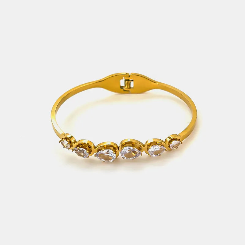 Elegant Retro Geometric Flower 316L Stainless Steel 18K Gold Plated Natural White Shell Rhinestones Zircon Bangle In Bulk