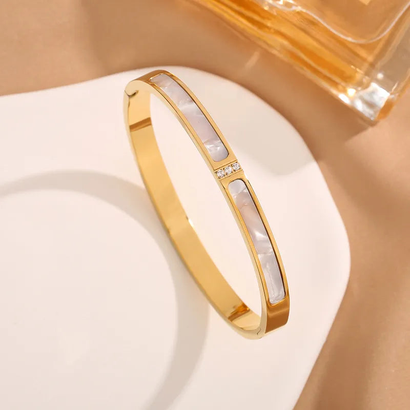 Elegant Simple Style Geometric 304 Stainless Steel Gold Plated Rhinestones Shell Bangle In Bulk