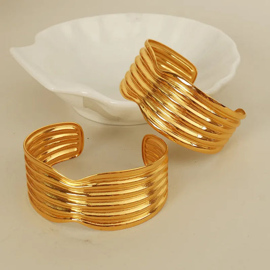 IG Style Elegant French Style Geometric 304 Stainless Steel 18K Gold Plated Bangle In Bulk