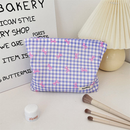 Streetwear Flower Polyester Square Makeup Bags & Storage