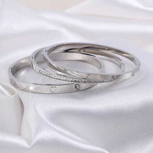 Retro Heart Shape Titanium Steel Bangle In Bulk