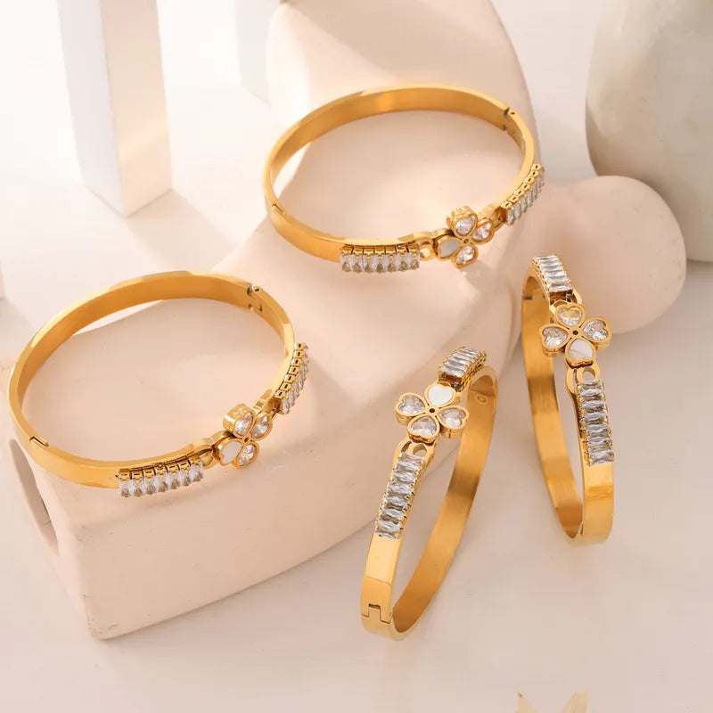 Shell Titanium Steel Elegant French Style Classic Style Plating Inlay Four Leaf Clover Heart Shape Shell Zircon Bangle