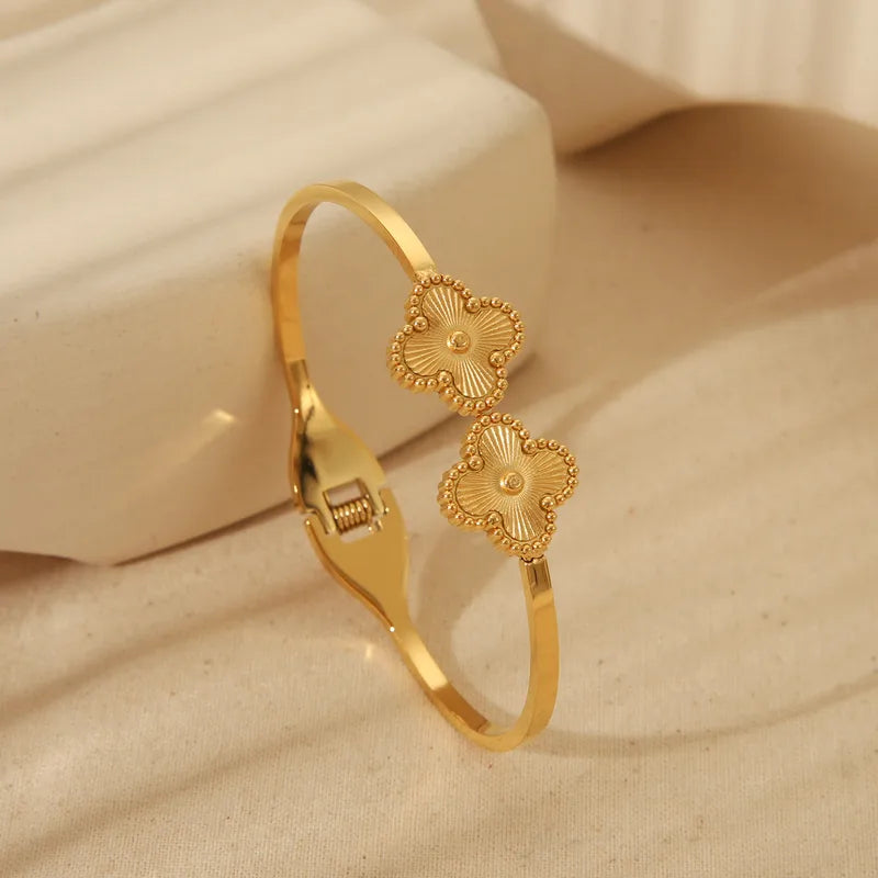 Simple Style Artistic Four Leaf Clover 304 Stainless Steel 18K Gold Plated Bangle In Bulk Stainless Steel Bracelets