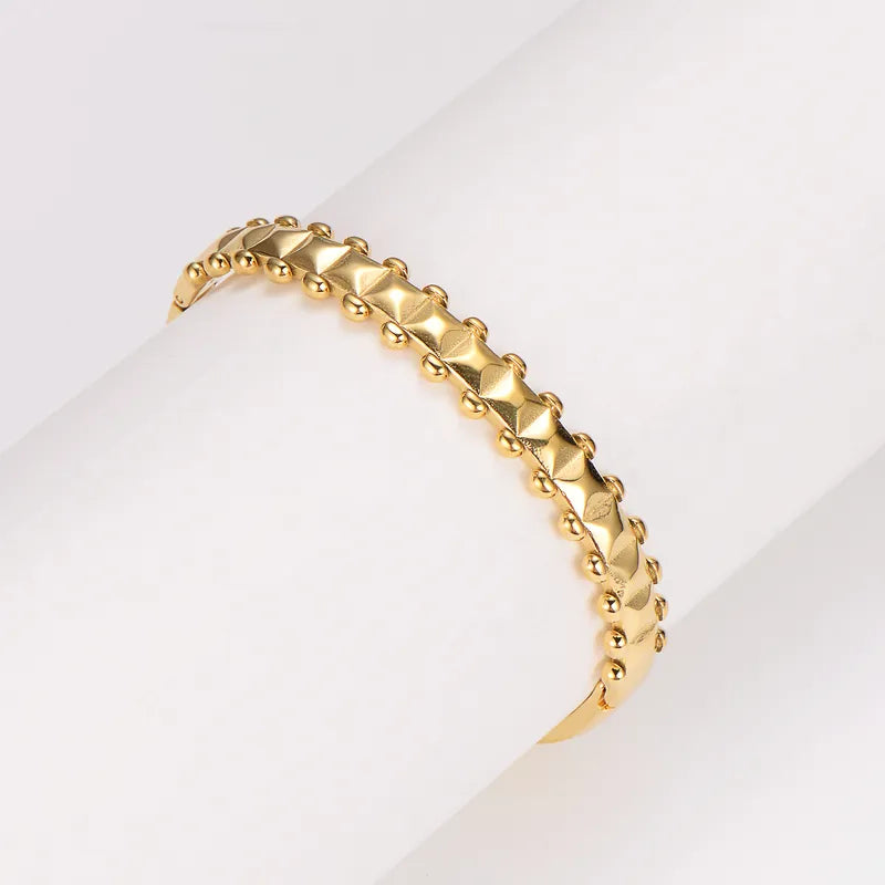 Simple Style Classic Style Geometric 304 Stainless Steel 18K Gold Plated Bangle In Bulk