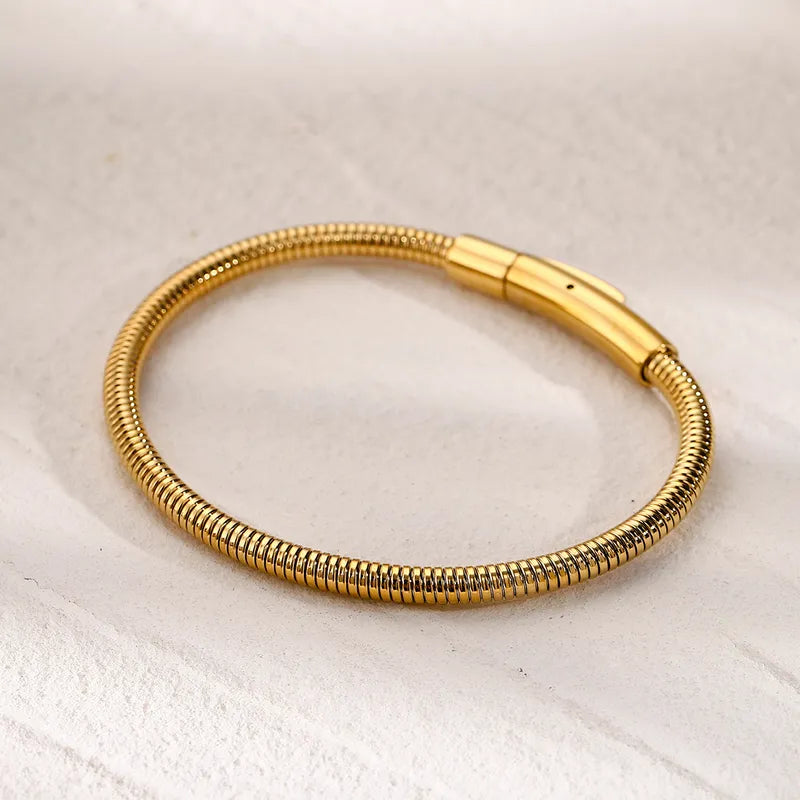 Simple Style Classic Style Solid Color 304 Stainless Steel 16K Gold Plated Bracelets In Bulk