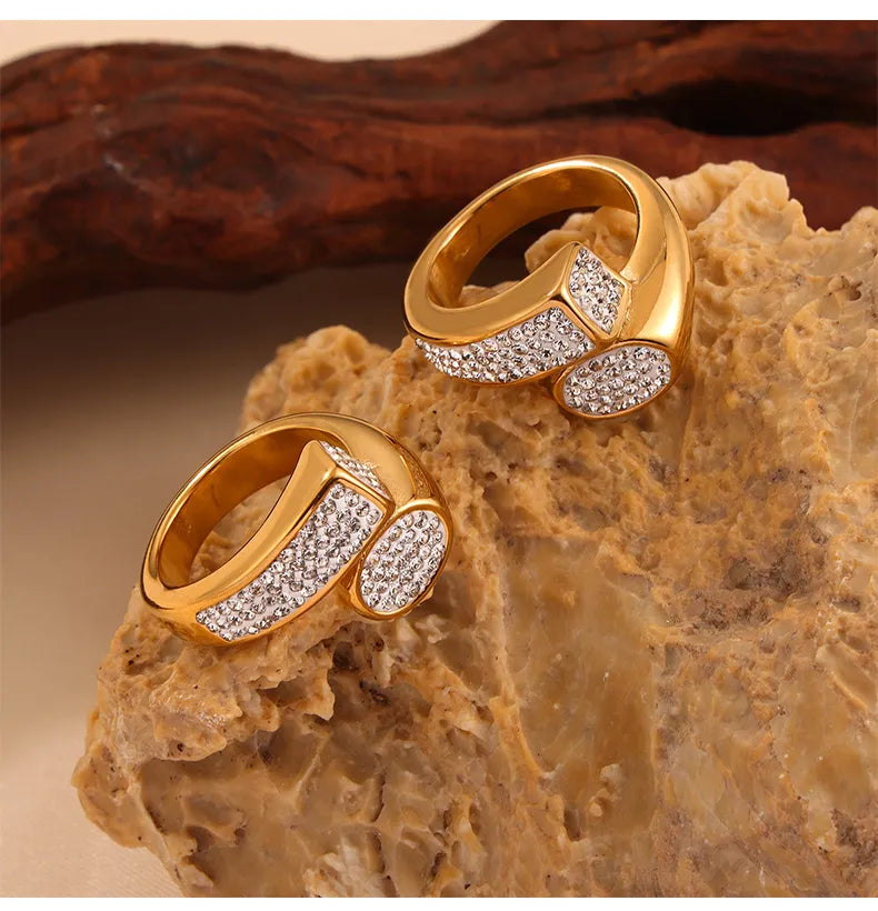 Simple Style Cross Titanium Steel 18K Gold Plated Rhinestones Rings In Bulk