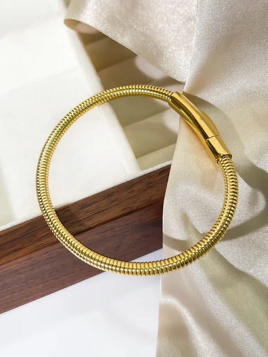 Simple Style Solid Color 316L Stainless Steel 18K Gold Plated Bracelets In Bulk