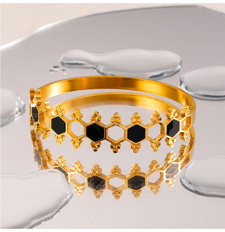 Titanium Steel 18K Gold Plated Retro Simple Style Plating Hollow Out Inlay Hexagon Acrylic Bangle