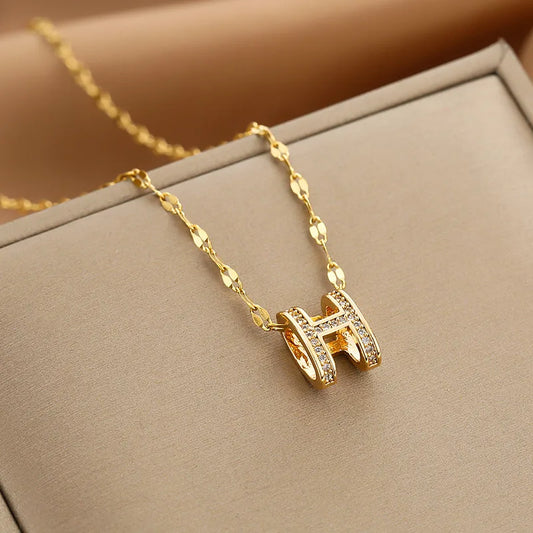 Wholesale Fashion Shell Elk 304 Stainless Steel Copper Plating 18K Gold Plated White-Plated K Artificial Pearls Zircon Pendant Necklace