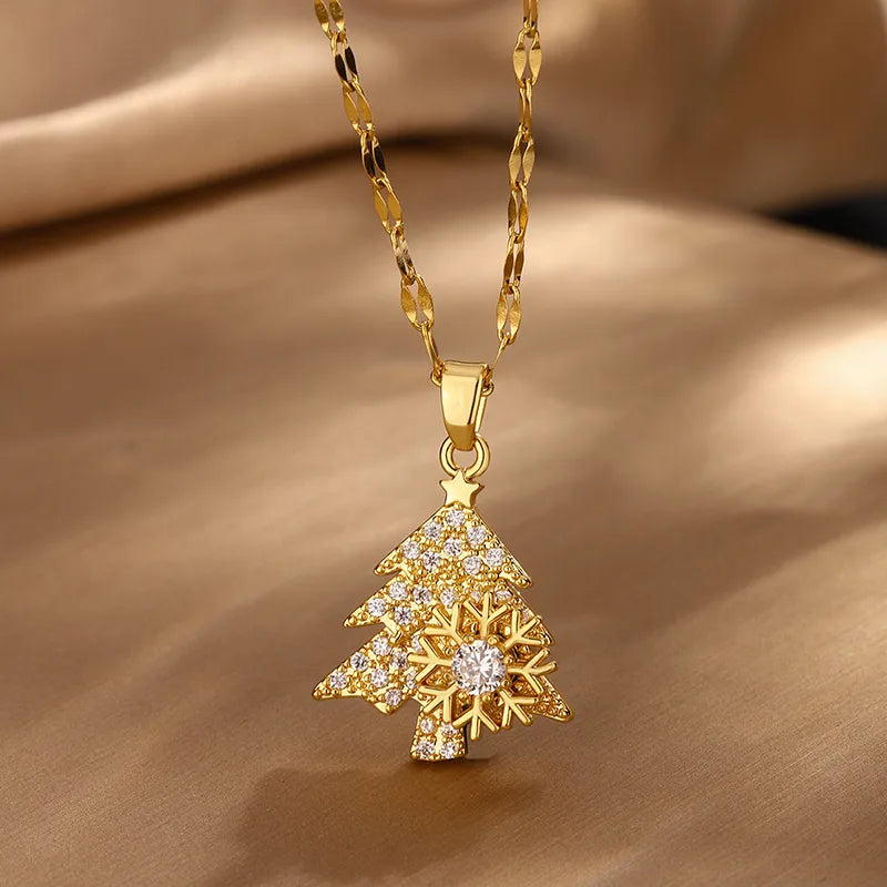 Wholesale Jewelry Casual Christmas Streetwear Round Christmas Tree Snowflake 304 Stainless Steel Pendant Necklace