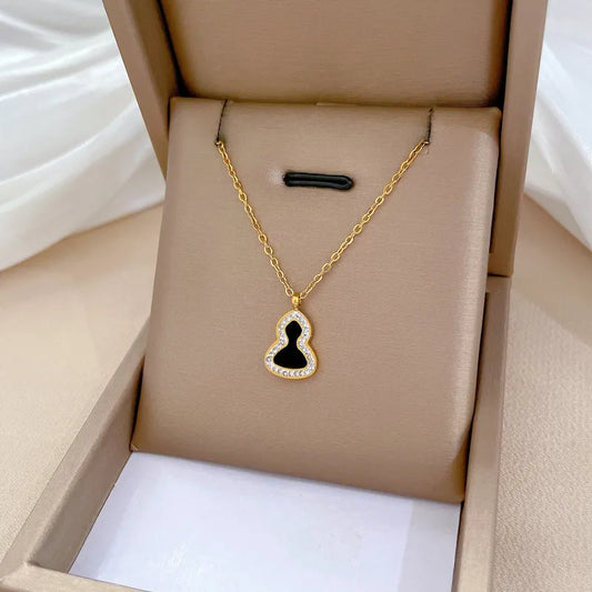 Wholesale Jewelry Casual Commute Geometric Titanium Steel Shell Zircon Inlay Pendant Necklace