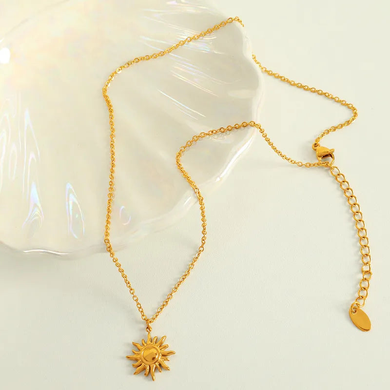 Wholesale Jewelry Casual Commute Sun 304 Stainless Steel 18K Gold Plated Polishing Plating Pendant Necklace