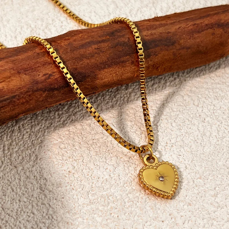 Wholesale Jewelry Casual Elegant Heart Shape 304 Stainless Steel 18K Gold Plated Plating Pendant Necklace