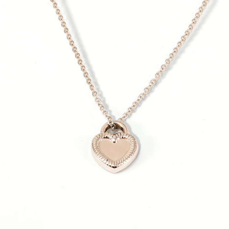 Wholesale Jewelry Casual Simple Style Classic Style Heart Shape Lock 304 Stainless Steel 18K Gold Plated Pendant Necklace