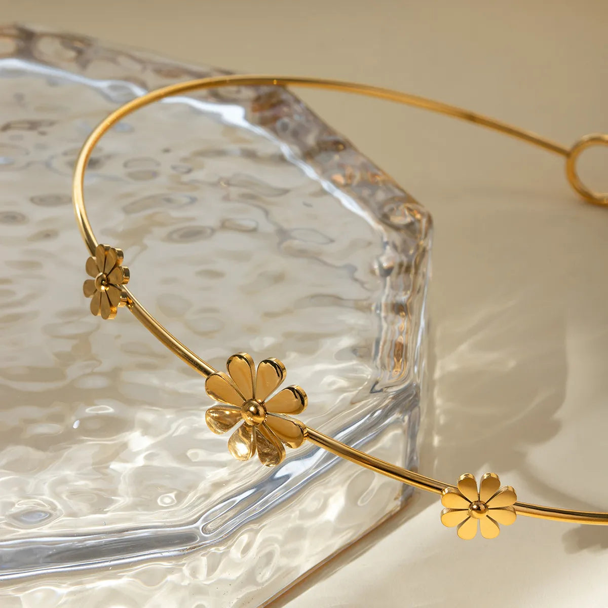 Wholesale Jewelry Casual Sweet Daisy 304 Stainless Steel 18K Gold Plated Enamel Choker