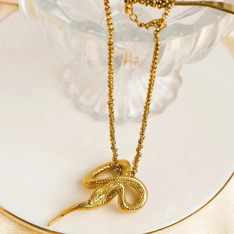 Wholesale Jewelry Classical Exaggerated Simple Style Snake 304 Stainless Steel 14K Gold Plated Plating Pendant Necklace