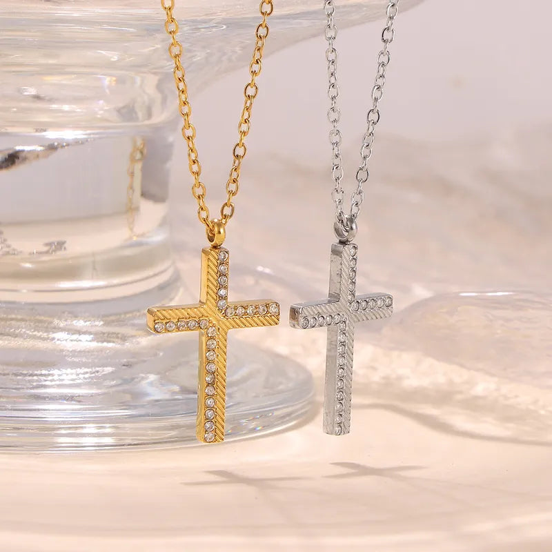 Wholesale Jewelry Elegant Cross Titanium Steel Rhinestones 18K Gold Plated Plating Inlay Pendant Necklace Necklace