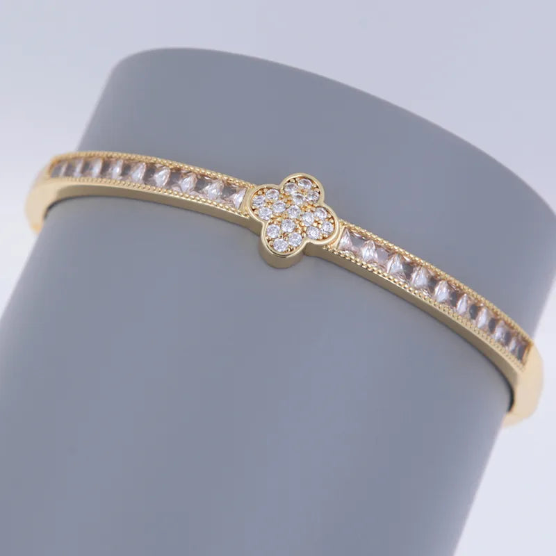 Wholesale Jewelry Elegant Four Leaf Clover Copper Zircon 18K Gold Plated Bangle