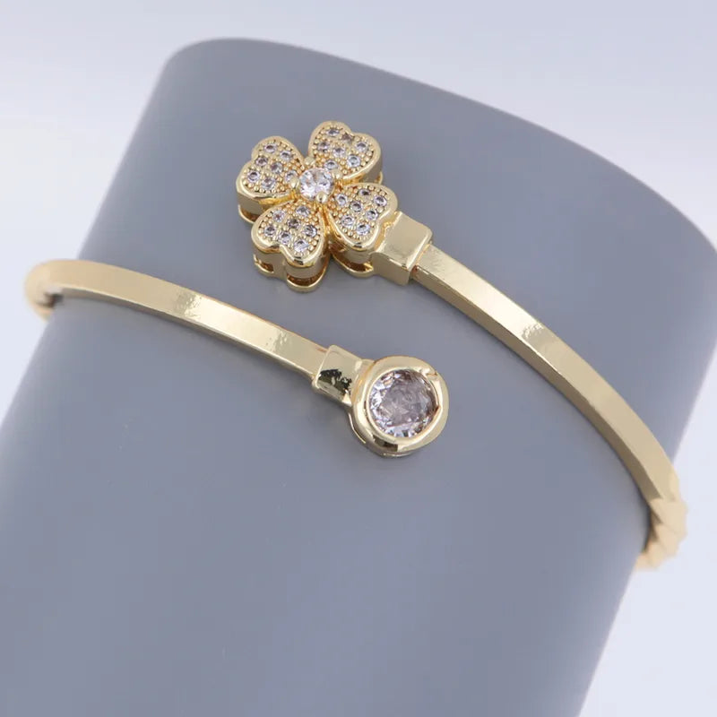 Wholesale Jewelry Elegant Four Leaf Clover Copper Zircon 18K Gold Plated Bangle